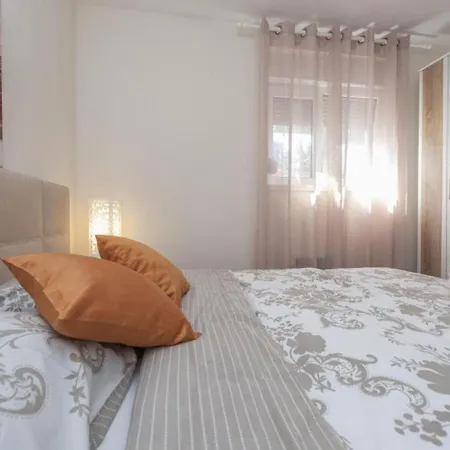 Apartamento Beautiful In With Wifi Zadar
